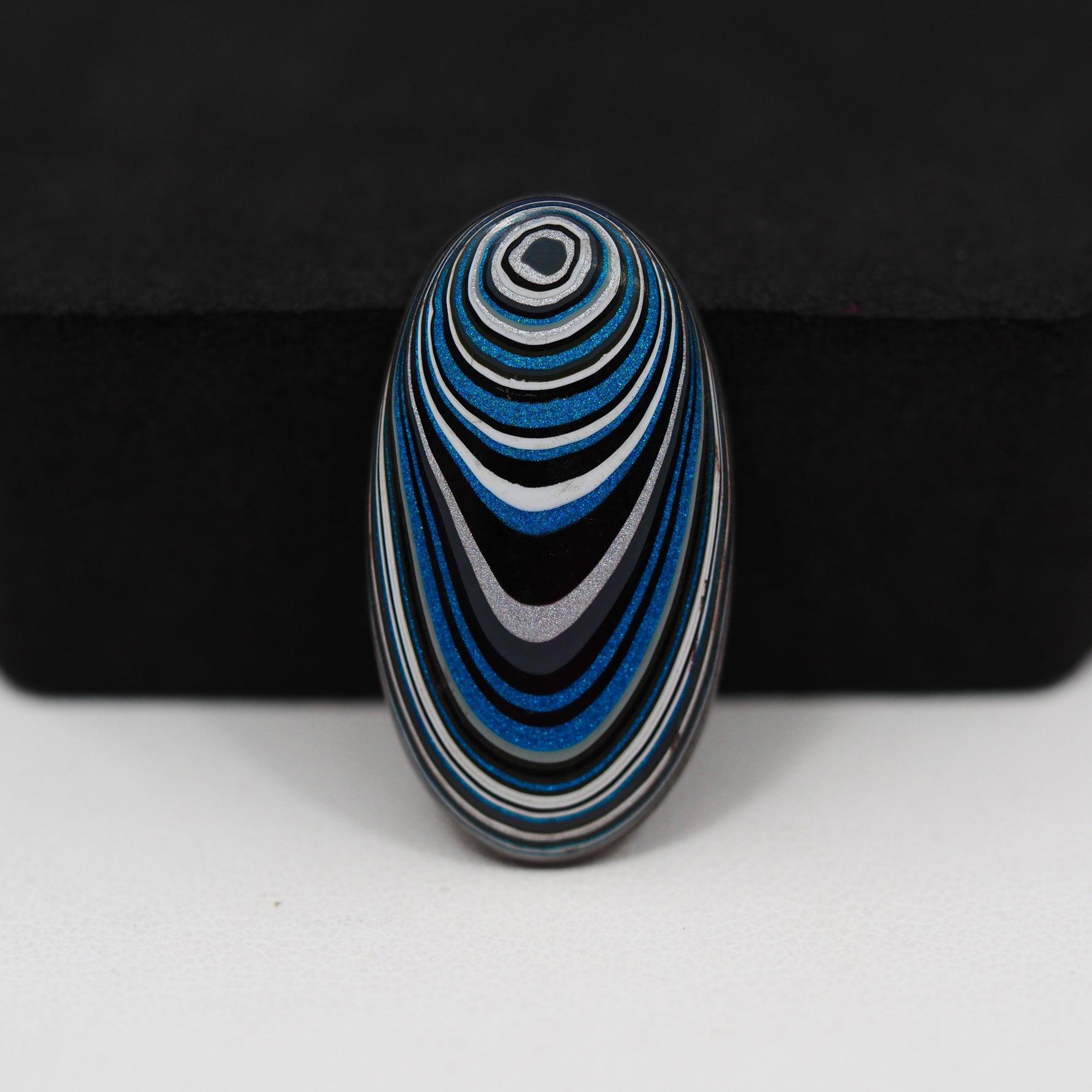 Fordite Agate Cabochon Oval 28x15mm 5.5ct - Detroit Agate layered paint - Pedra Gems