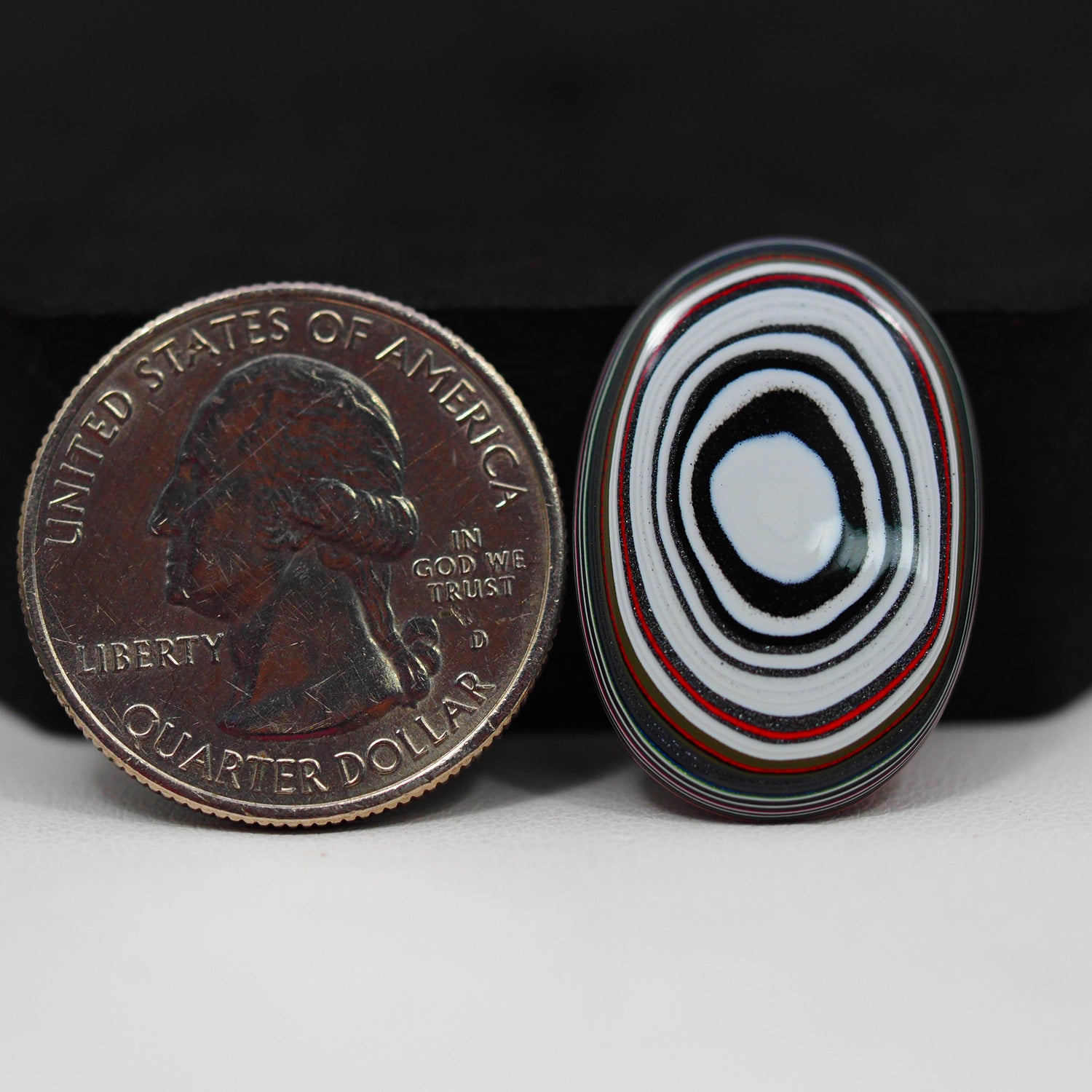 Fordite Agate Cabochon Oval 26x18mm 15ct - Detroit Agate layered paint - Pedra Gems