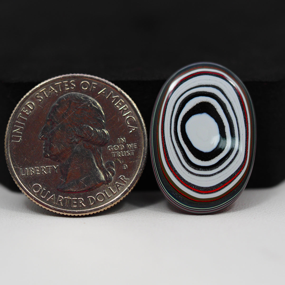 Fordite Agate Cabochon Oval 26x18mm 15ct - Detroit Agate layered paint - Pedra Gems