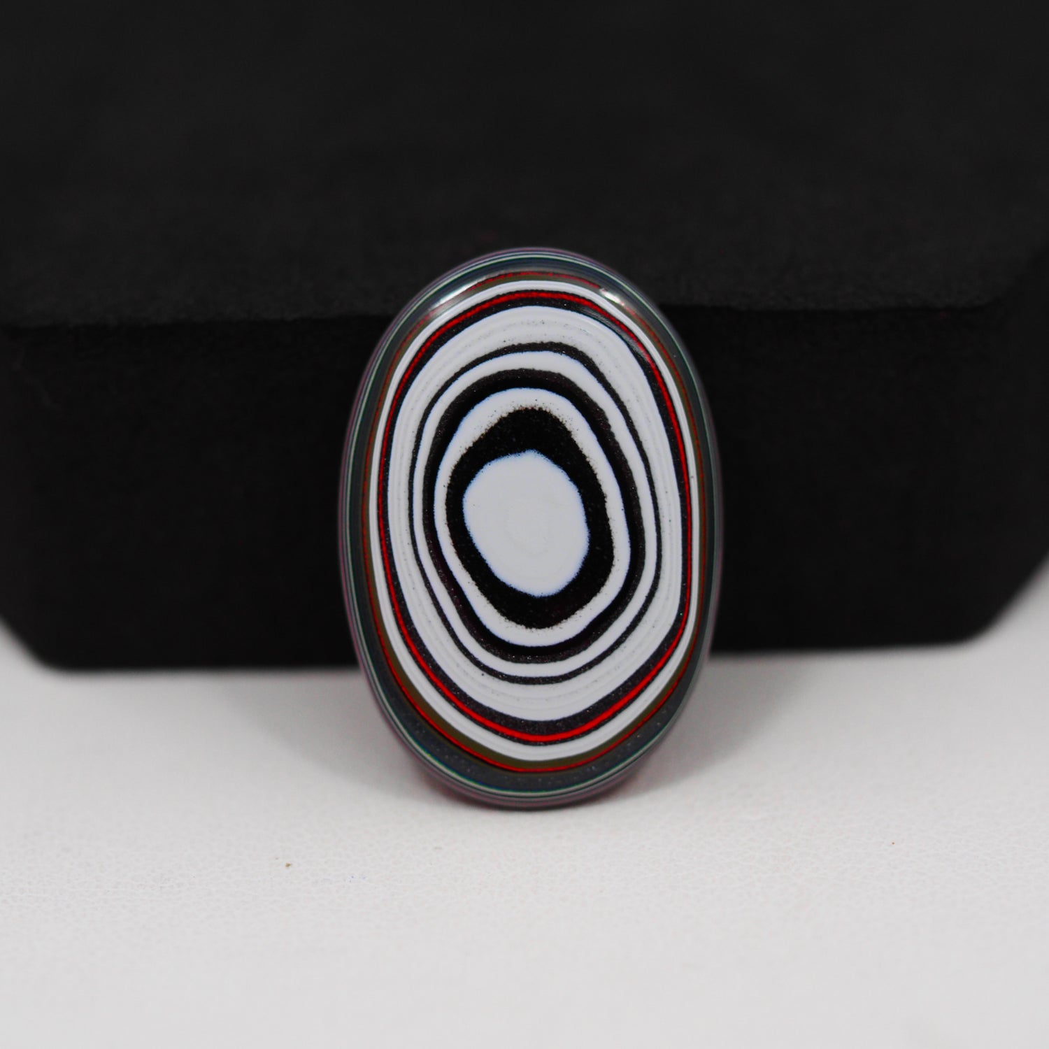 Fordite Agate Cabochon Oval 26x18mm 15ct - Detroit Agate layered paint - Pedra Gems