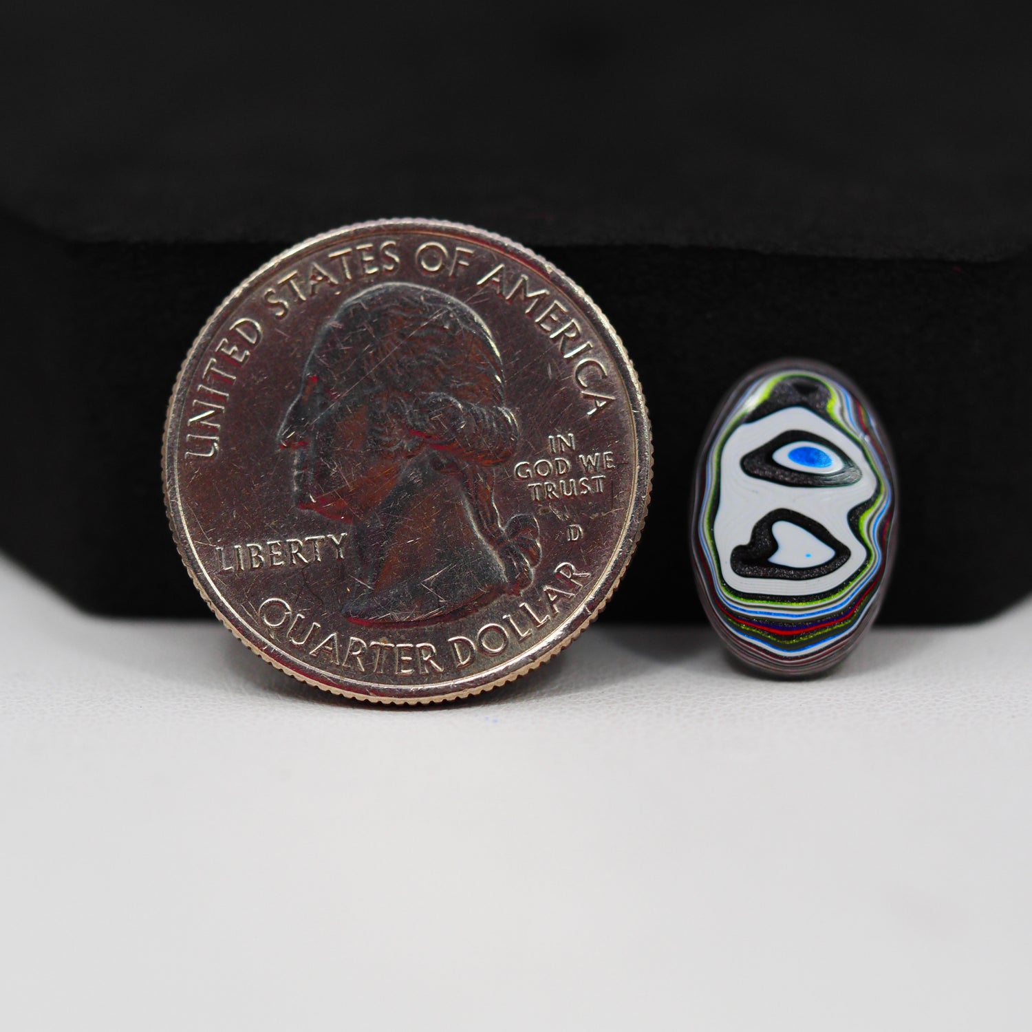 Fordite Agate Cabochon Oval 16x10mm 2ct - Detroit Agate layered paint - Pedra Gems