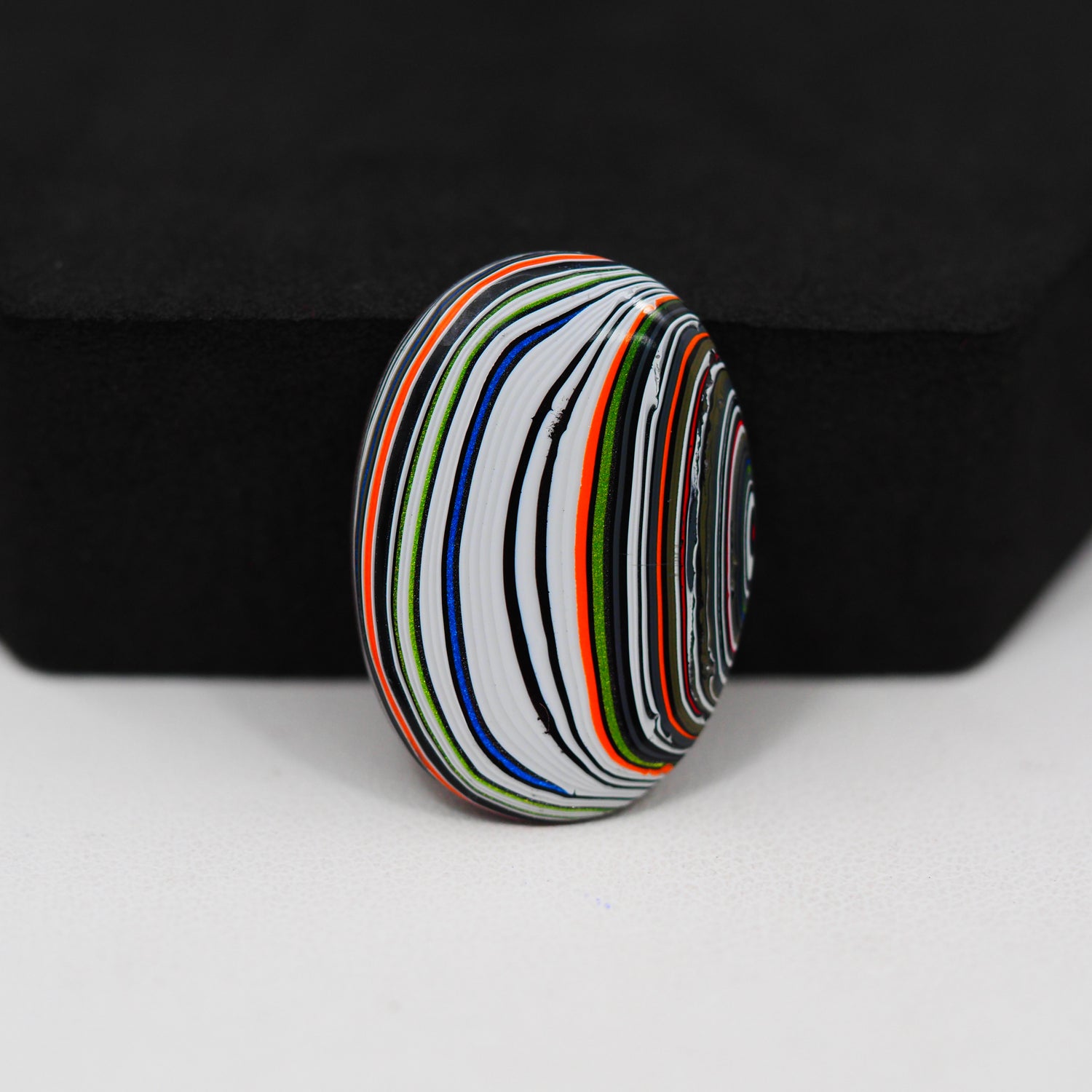 Fordite Agate Cabochon Oval 26x18mm 5ct - Detroit Agate layered paint - Pedra Gems