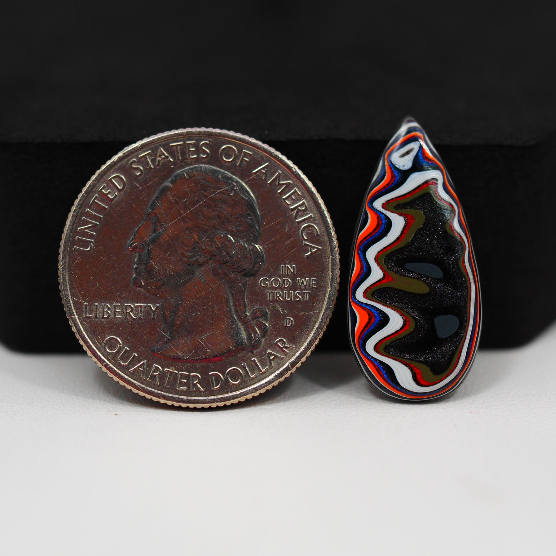 Fordite Agate Cabochon Pear 24x11mm 2.5ct - Detroit Agate layered paint - Pedra Gems