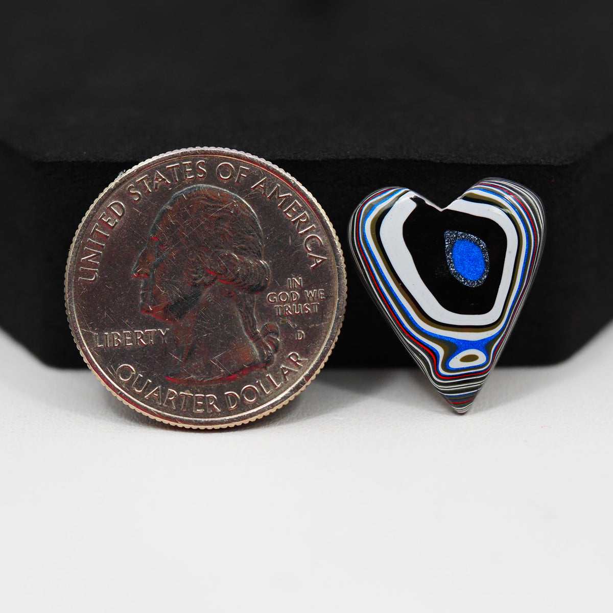 Fordite Agate Cabochon Heart 20x17mm 4ct - Detroit Agate layered paint - Pedra Gems