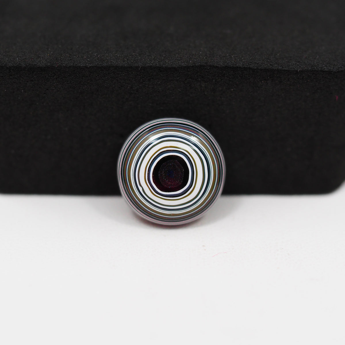 Fordite Agate Cabochon Round 14x14mm 3ct - Detroit Agate layered paint - Pedra Gems