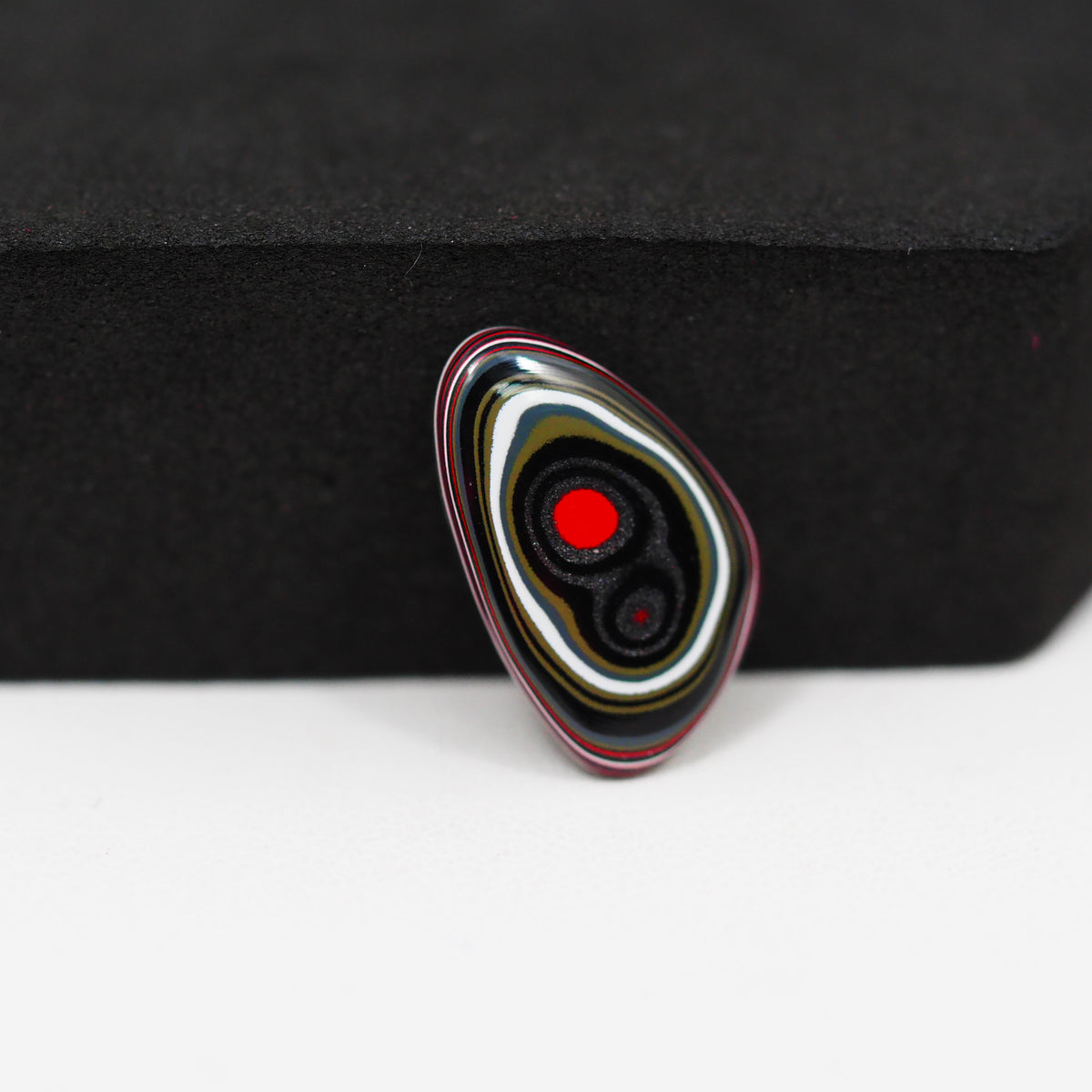 Fordite Agate Cabochon Freeform 18x11mm 2ct - Detroit Agate layered paint - Pedra Gems