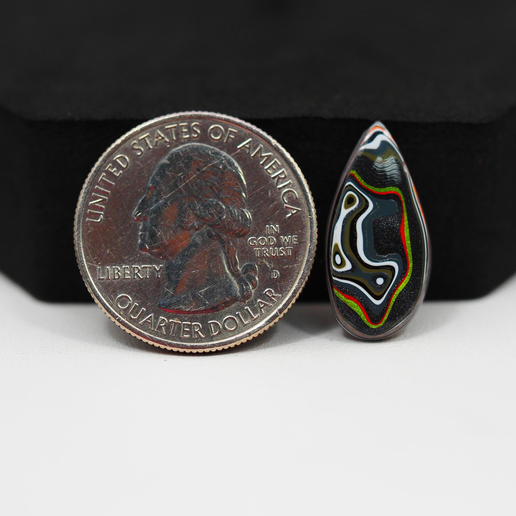 Fordite Agate Cabochon Pear 22x11mm 2ct - Detroit Agate layered paint - Pedra Gems