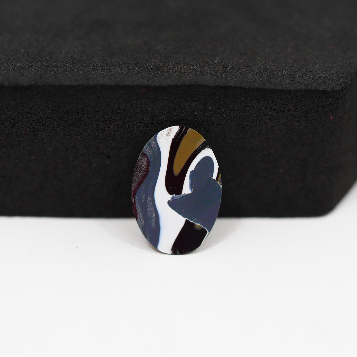 Fordite Agate Cabochon Oval 16x8mm 1.5ct - Detroit Agate layered paint - Pedra Gems