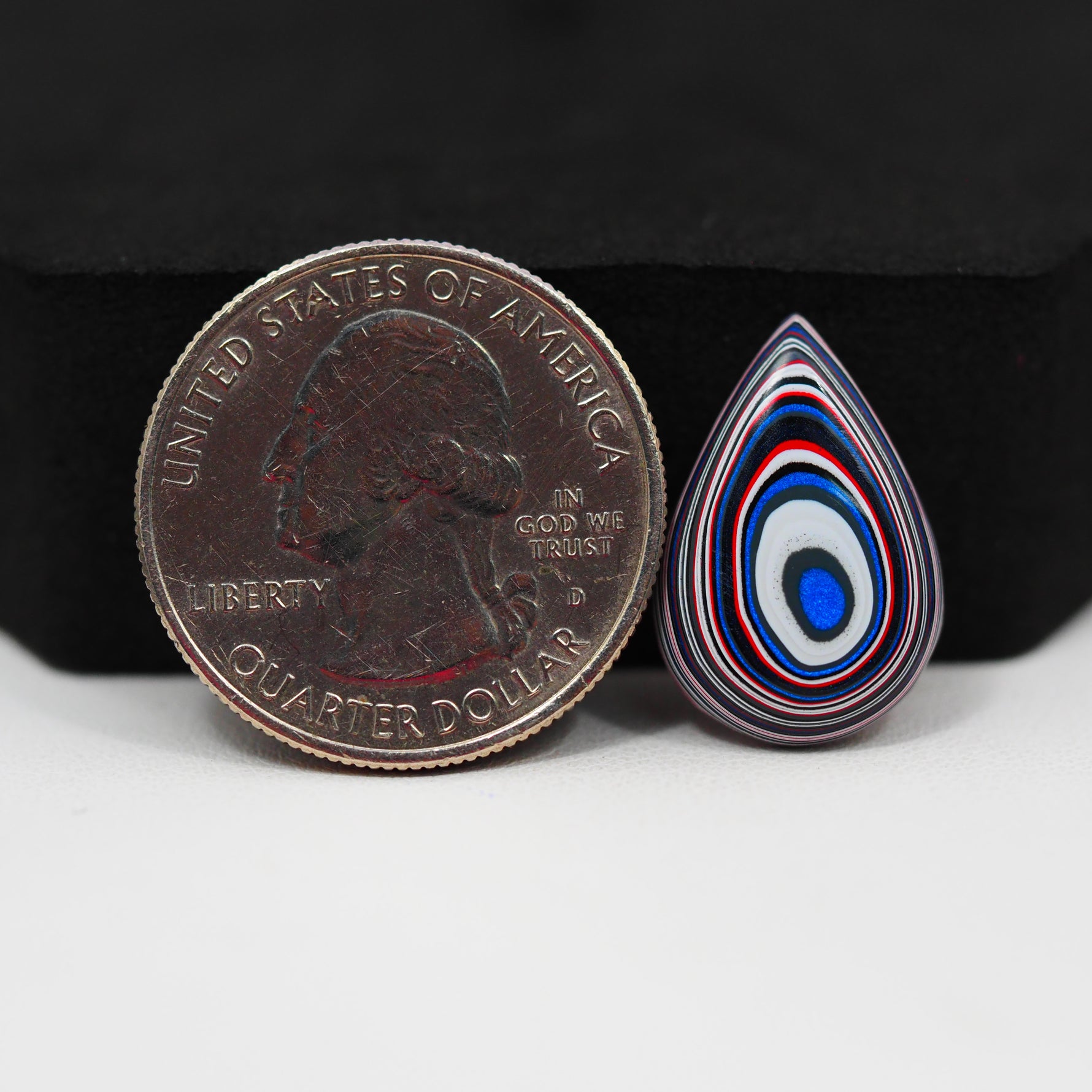Fordite Agate Cabochon Pear 19x13mm 4ct - Detroit Agate layered paint - Pedra Gems
