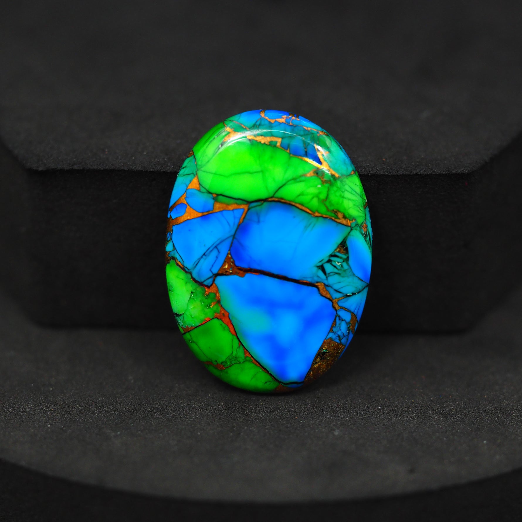 Natural Peacock Dahlia Oval Cabochon 19x21mm 25ct - Peacock Blue-Green Composite - Pedra Gems