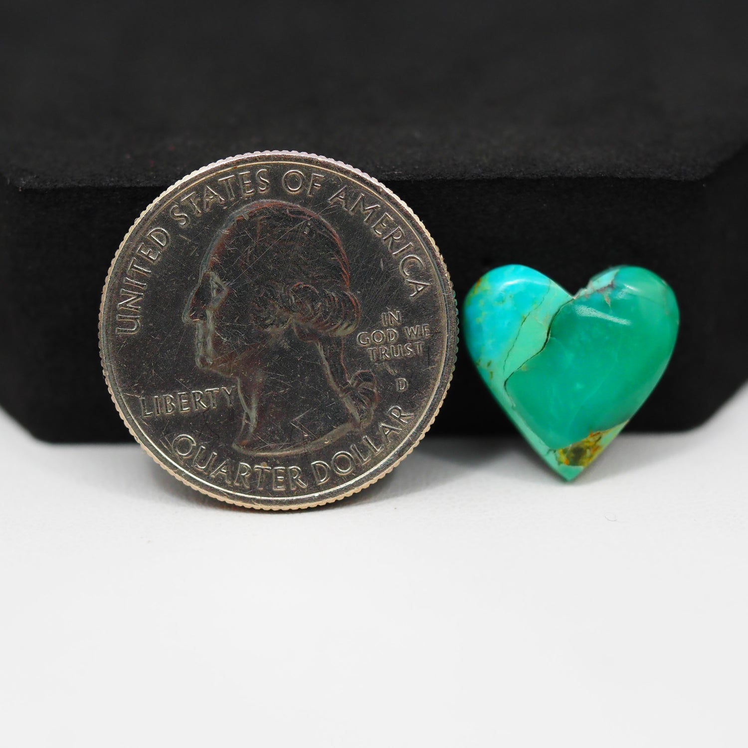 Natural Mohave Turquoise Heart Cabochon 14x14mm 5.5ct - Blue Green - Pedra Gems
