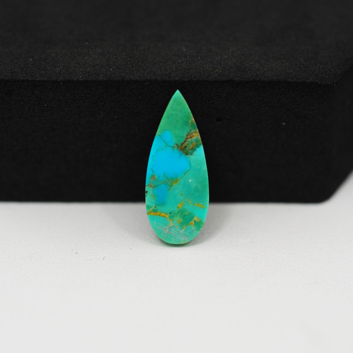 Natural Mohave Turquoise Pear Cabochon 20x7mm 4ct - Green Blue - Pedra Gems
