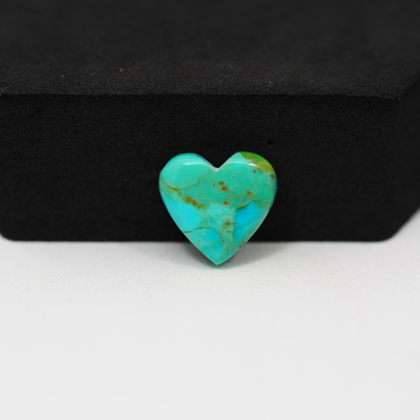 Natural Mohave Turquoise Heart Cabochon 13x13mm 4.5ct - Blue Green - Pedra Gems