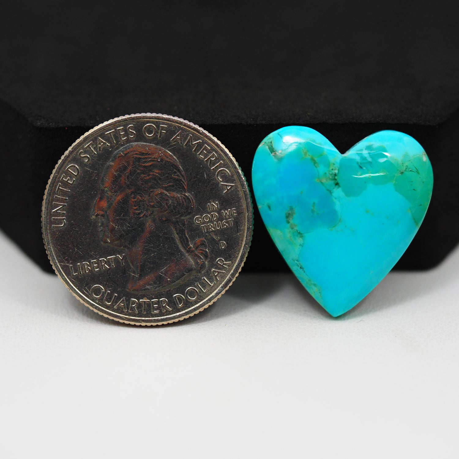 Natural Mohave Turquoise Heart Cabochon 21x21mm 13.5ct - Blue - Pedra Gems