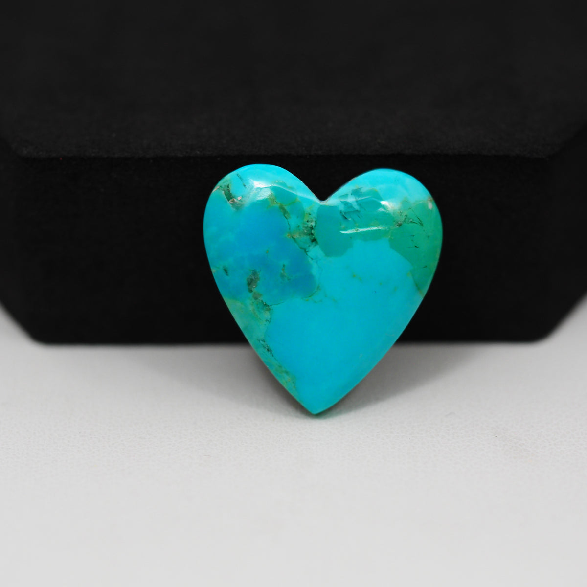 Natural Mohave Turquoise Heart Cabochon 21x21mm 13.5ct - Blue - Pedra Gems
