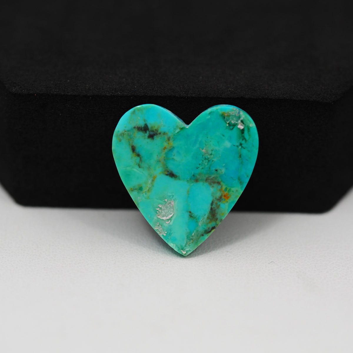 Natural Mohave Turquoise Heart Cabochon 21x21mm 13.5ct - Blue - Pedra Gems