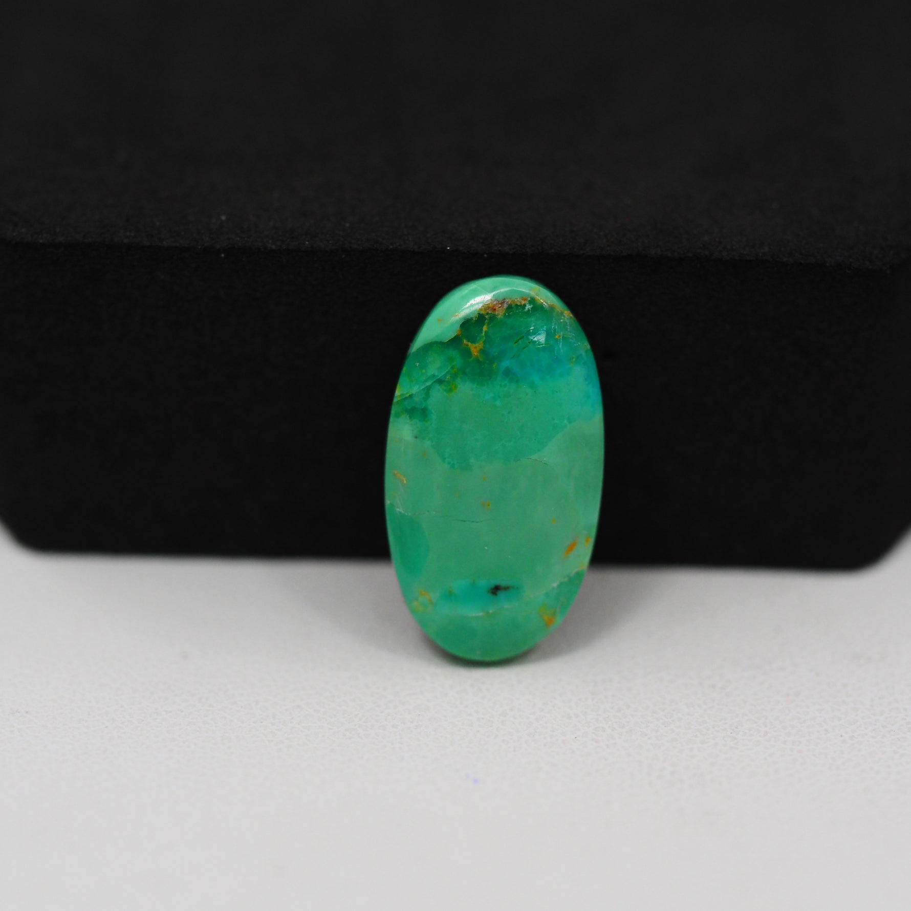 Natural Mohave Turquoise Oval Cabochon 20x11mm 6ct - Green - Pedra Gems