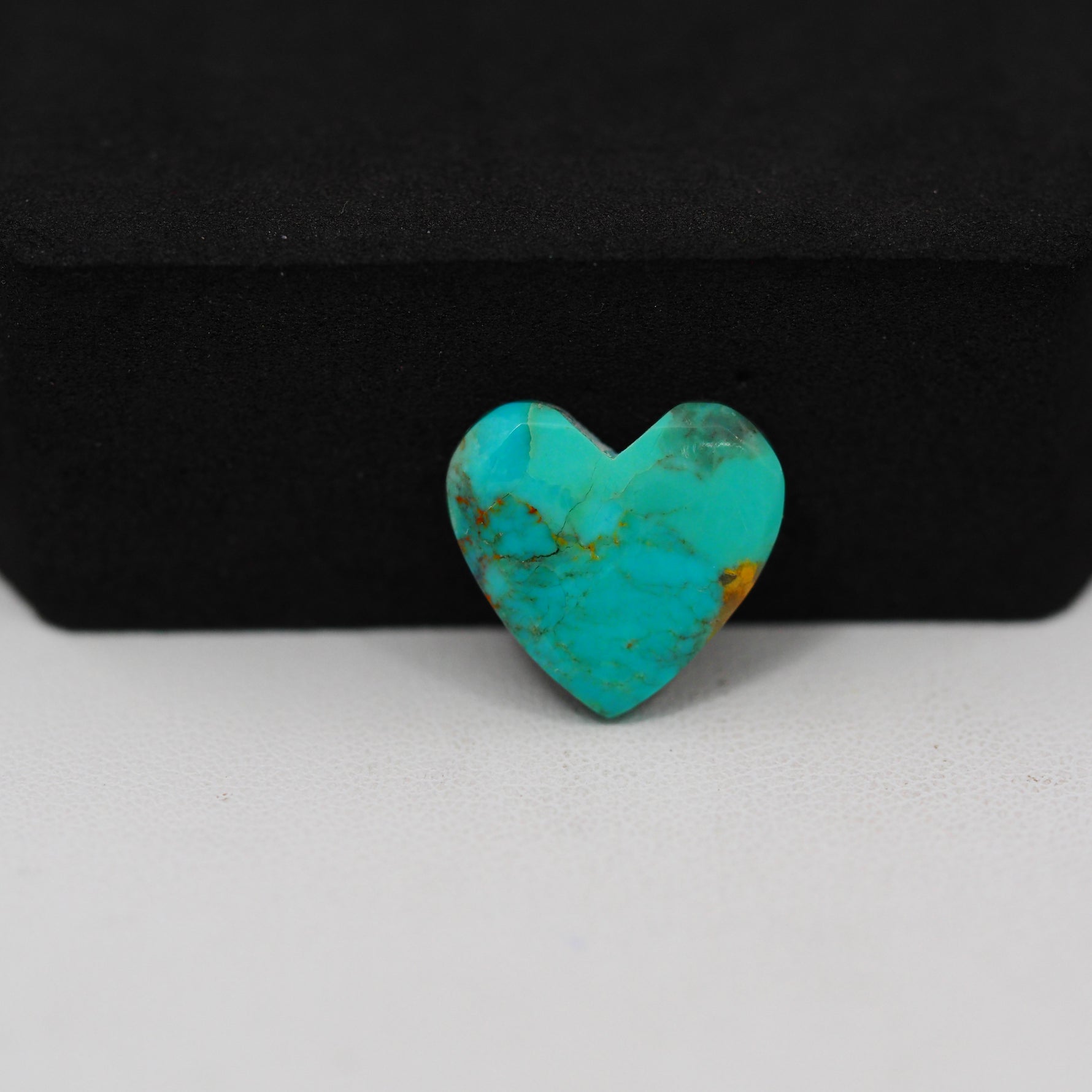 Natural Mohave Turquoise Heart Cabochon 14x14mm 4.5ct - Blue - Pedra Gems