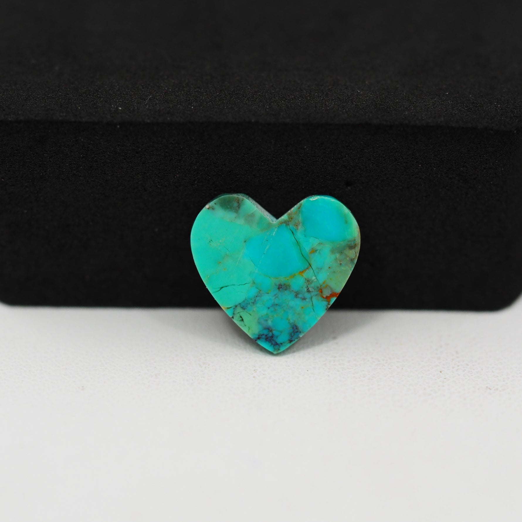 Natural Mohave Turquoise Heart Cabochon 14x14mm 4.5ct - Blue - Pedra Gems