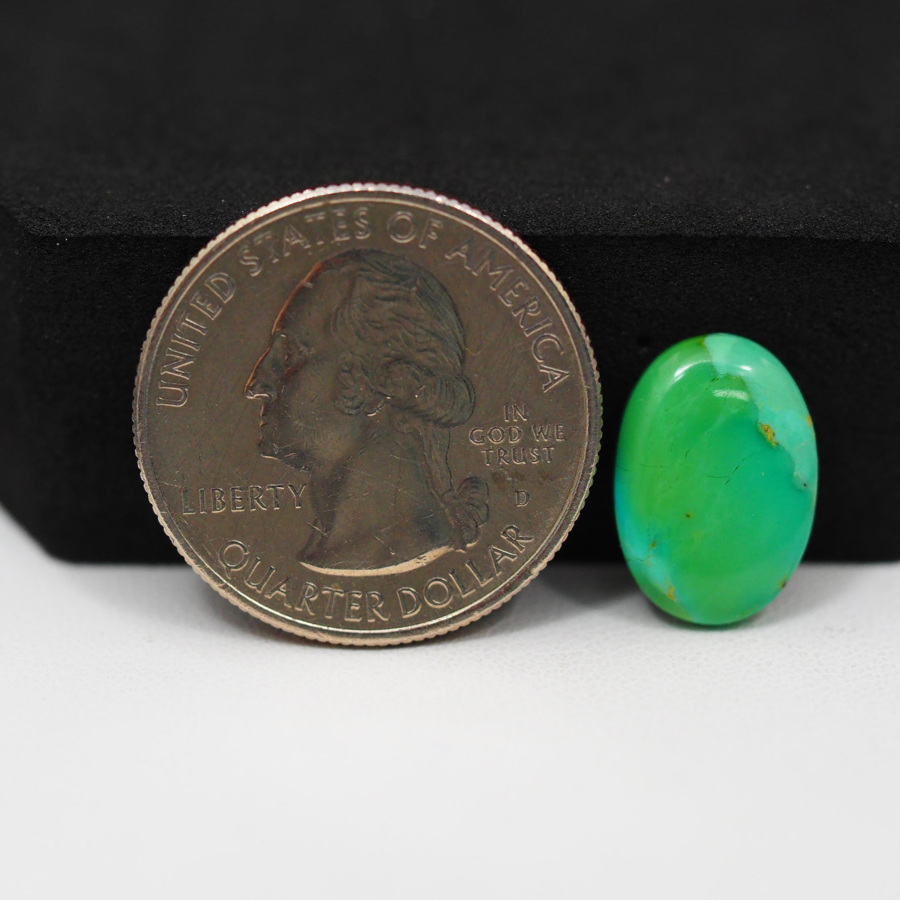 Natural Mohave Turquoise Oval Cabochon 15x10mm 4ct - Green - Pedra Gems
