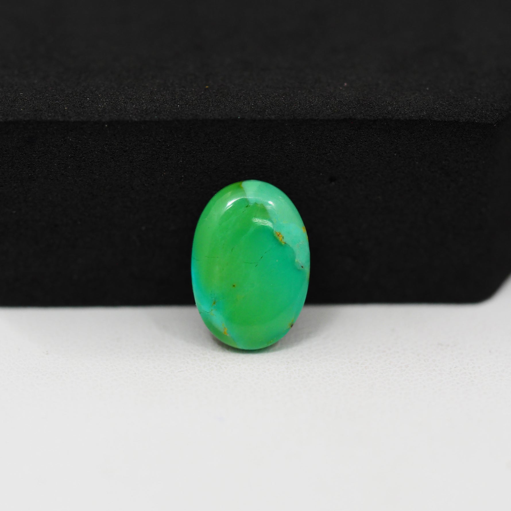 Natural Mohave Turquoise Oval Cabochon 15x10mm 4ct - Green - Pedra Gems