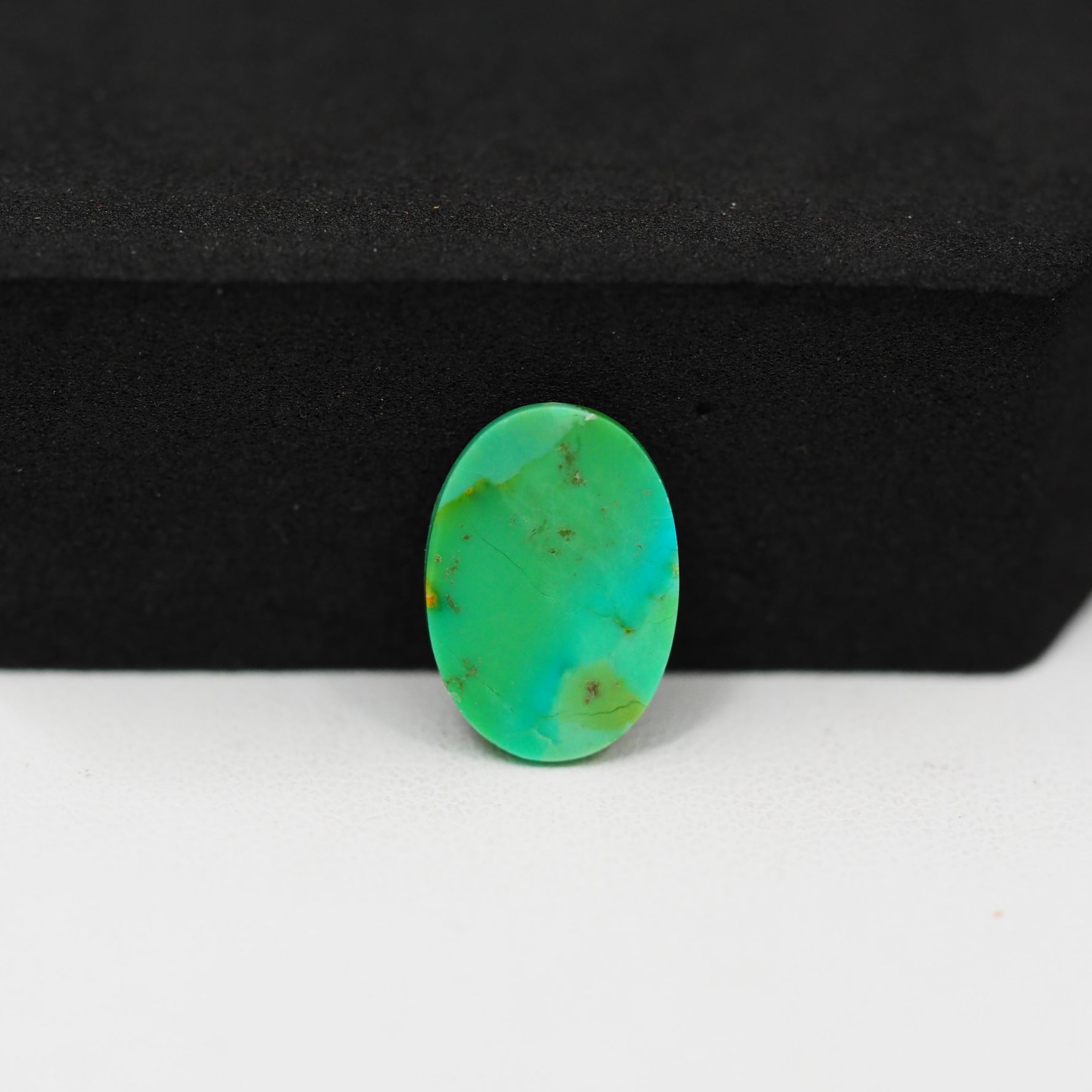Natural Mohave Turquoise Oval Cabochon 15x10mm 4ct - Green - Pedra Gems