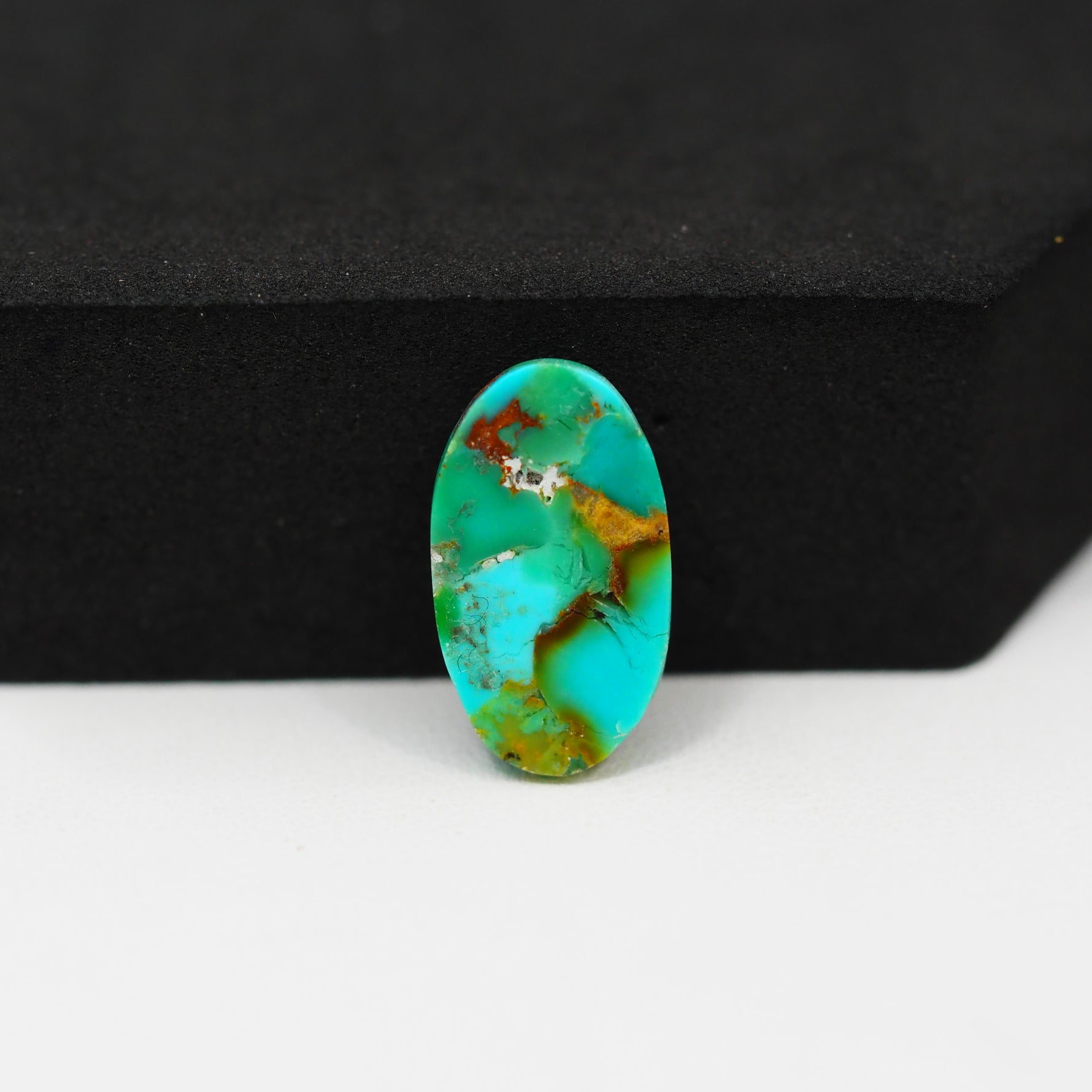 Natural Mohave Turquoise Oval Cabochon 18x10mm 6ct - Blue - Pedra Gems