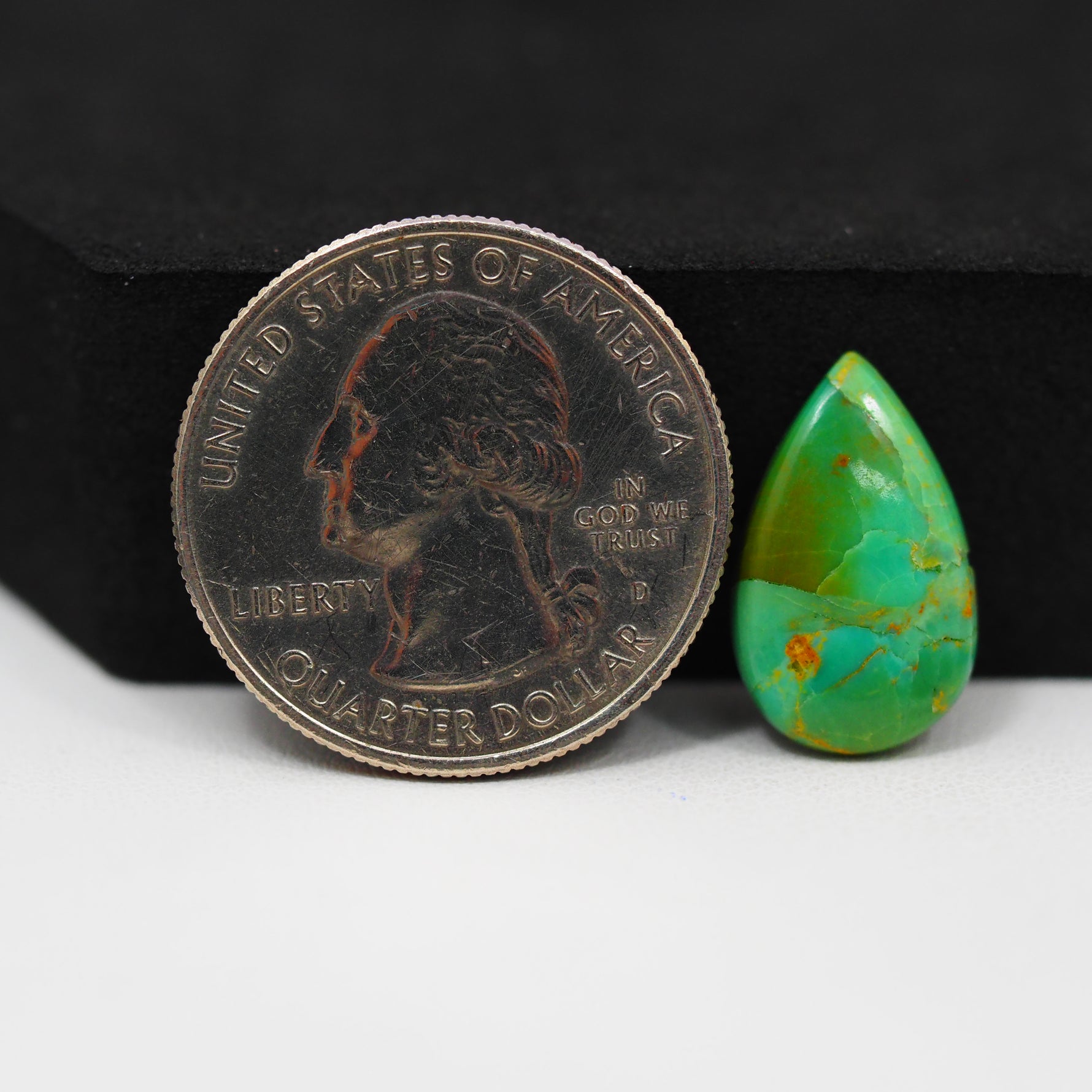 Natural Mohave Turquoise Pear Cabochon 16x10mm 4ct - Green - Pedra Gems