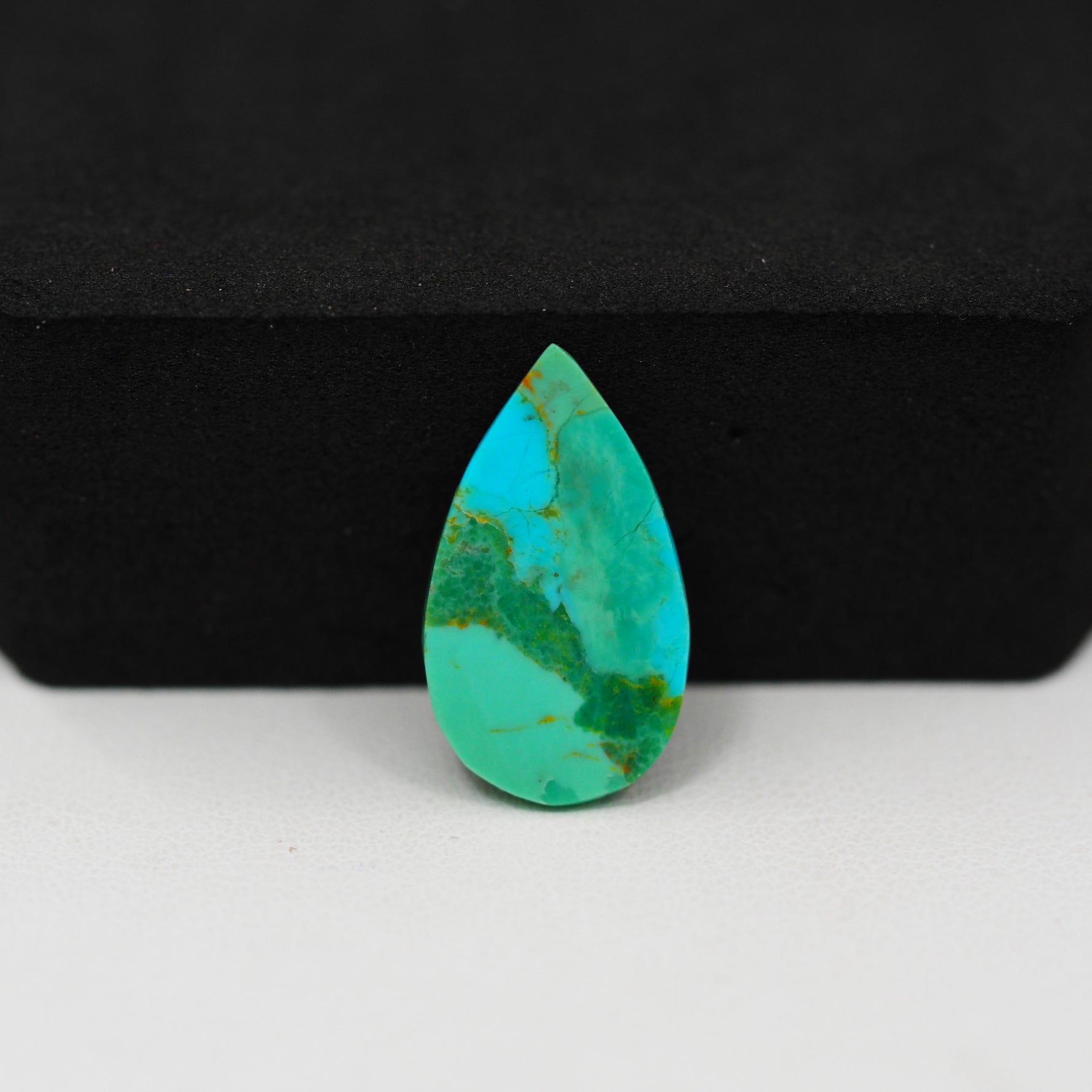 Natural Mohave Turquoise Pear Cabochon 20x11mm 5ct - Teal Green - Pedra Gems