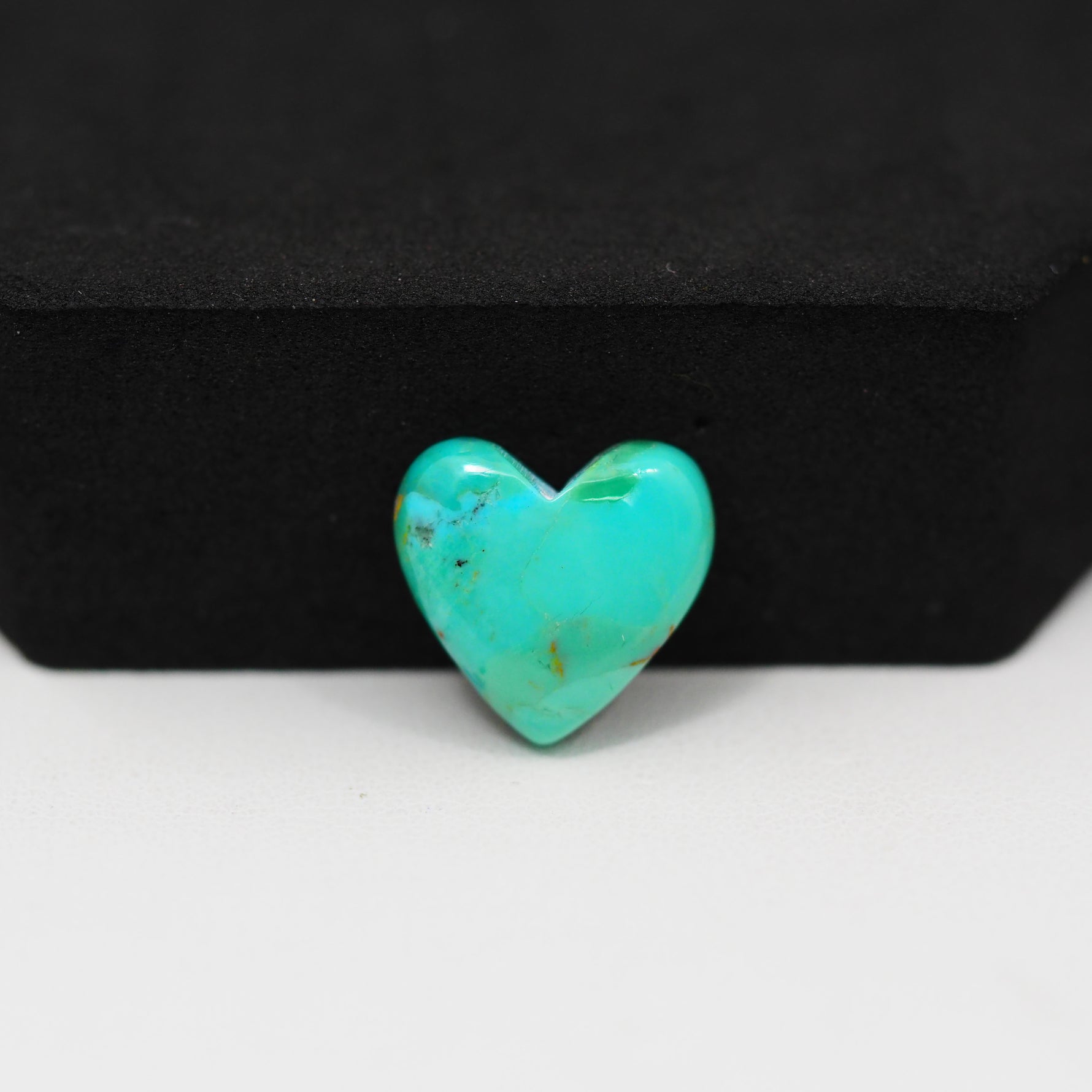 Natural Mohave Turquoise Heart Cabochon 14x14mm 5.5ct - Teal Blue - Pedra Gems