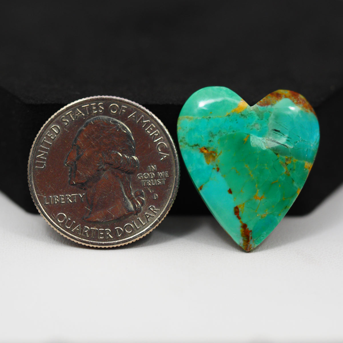Natural Mohave Turquoise Heart Cabochon 26x23mm 14.5ct - Green Rust Matrix - Pedra Gems