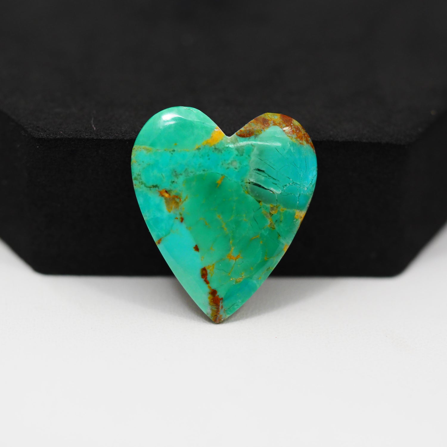 Natural Mohave Turquoise Heart Cabochon 26x23mm 14.5ct - Green Rust Matrix - Pedra Gems