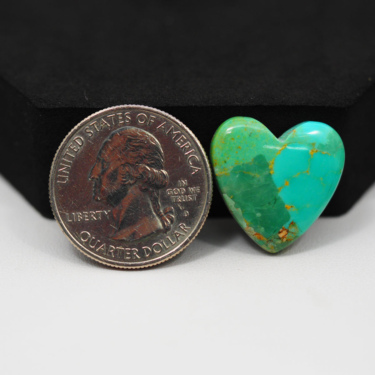 Natural Mohave Turquoise Heart Cabochon 20x20mm 14ct - Blue Green - Pedra Gems