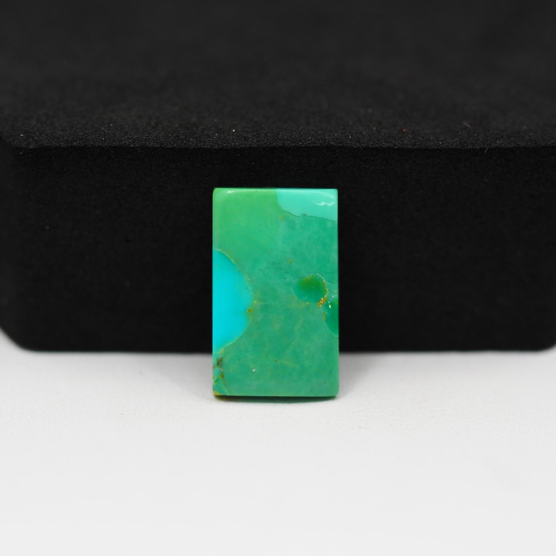 Natural Mohave Turquoise Rectangle Cabochon 17x10mm 5.5ct - Green - Pedra Gems