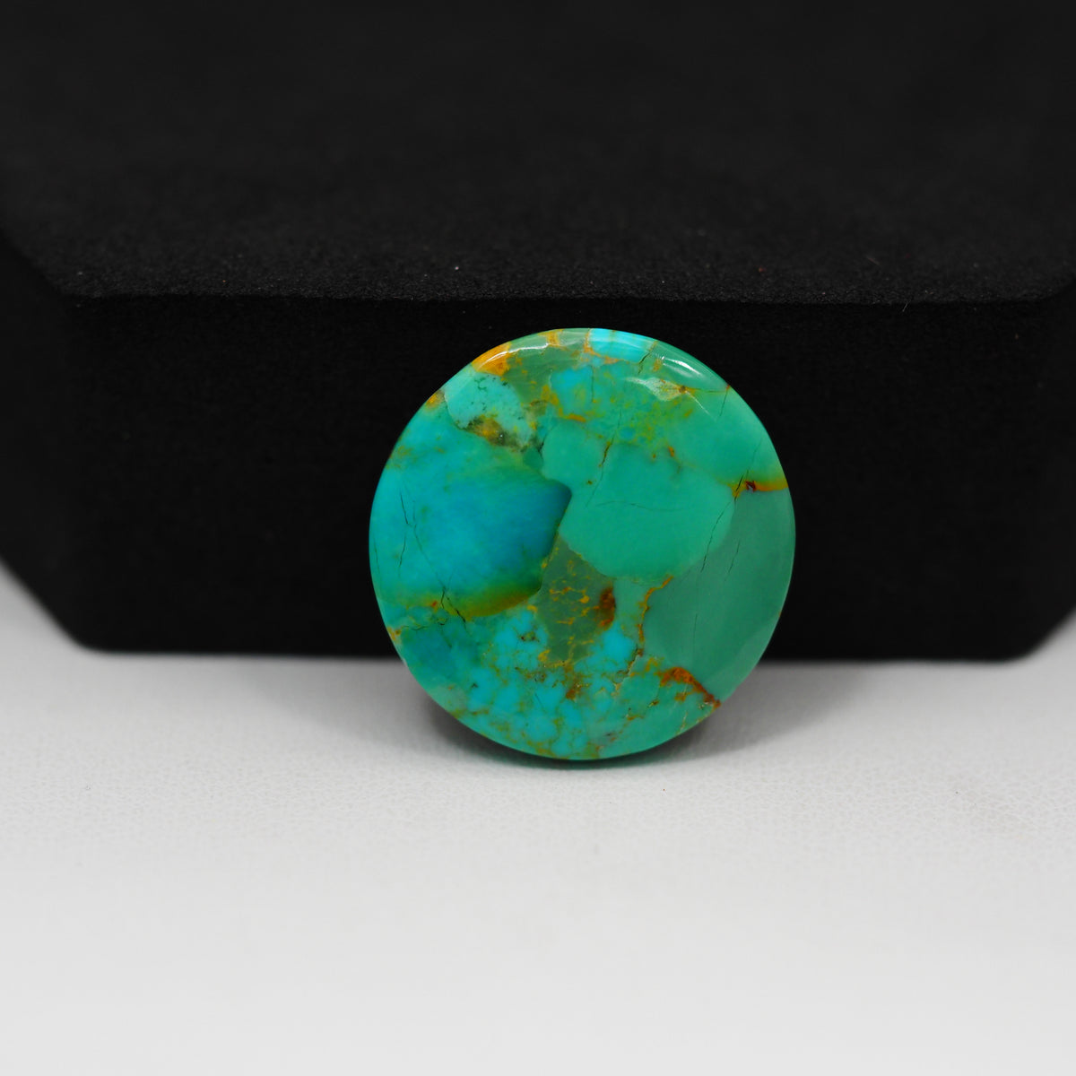 Natural Mohave Turquoise Round Cabochon 19x19mm 9.5ct - Blue Green Rust Matrix - Pedra Gems