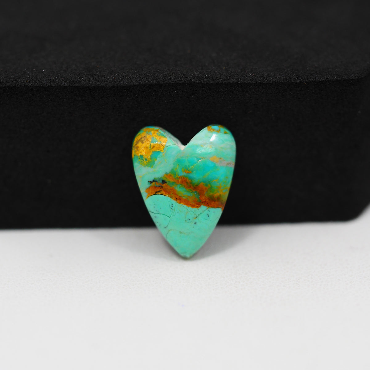 Natural Mohave Turquoise Heart Cabochon 15x12mm 4.5ct - Blue Orange Matrix - Pedra Gems