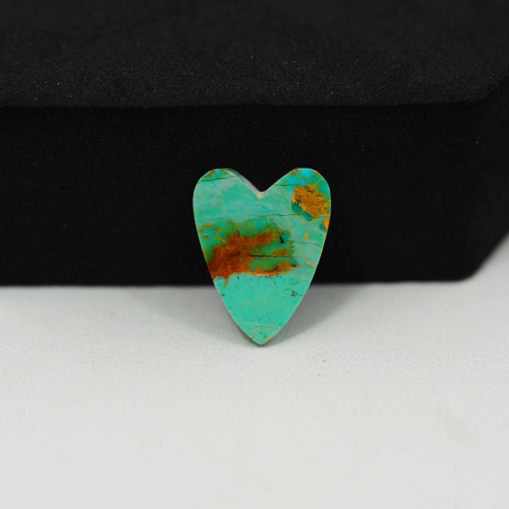 Natural Mohave Turquoise Heart Cabochon 15x12mm 4.5ct - Blue Orange Matrix - Pedra Gems