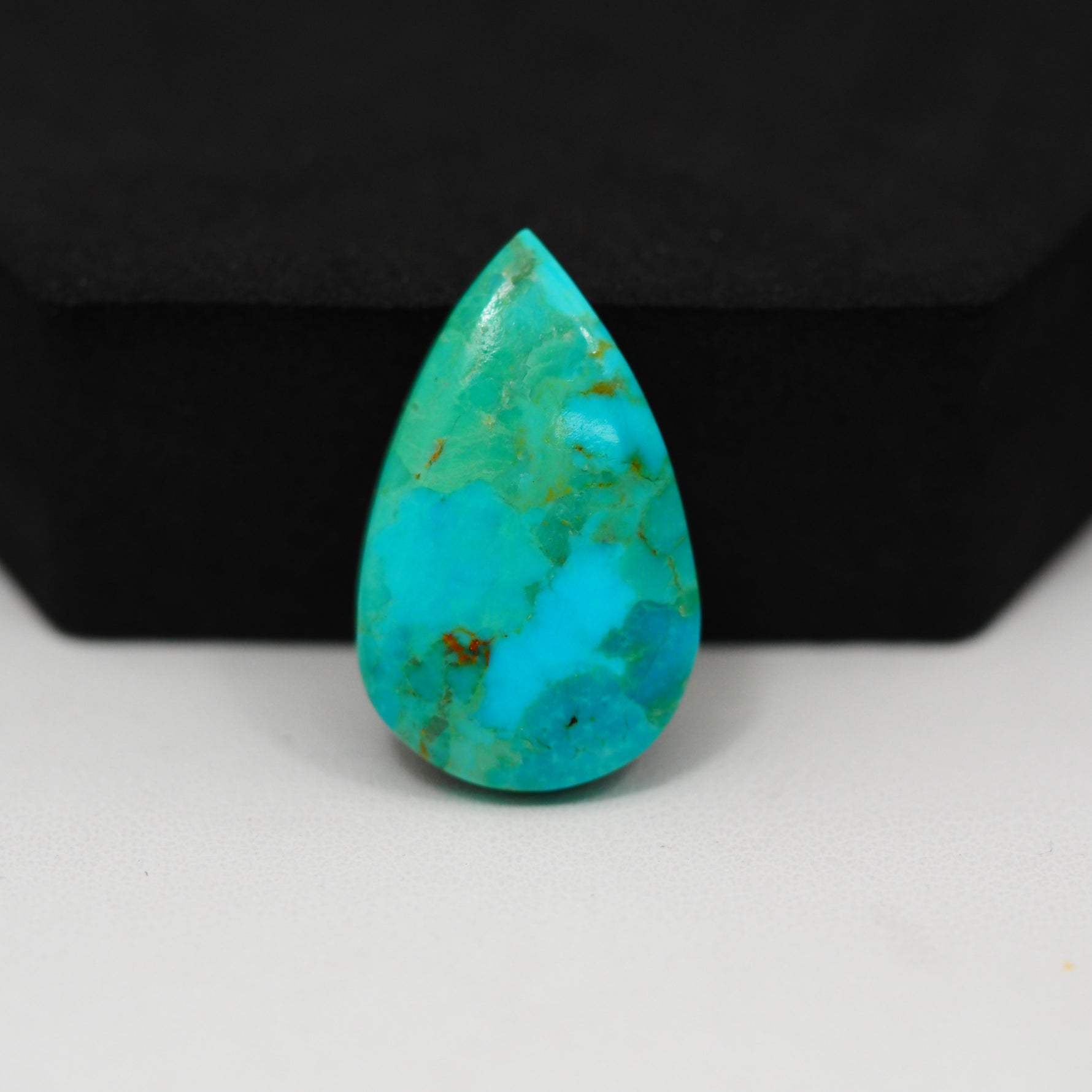 Natural Mohave Turquoise Pear Cabochon 27x17mm 14ct - Pedra Gems