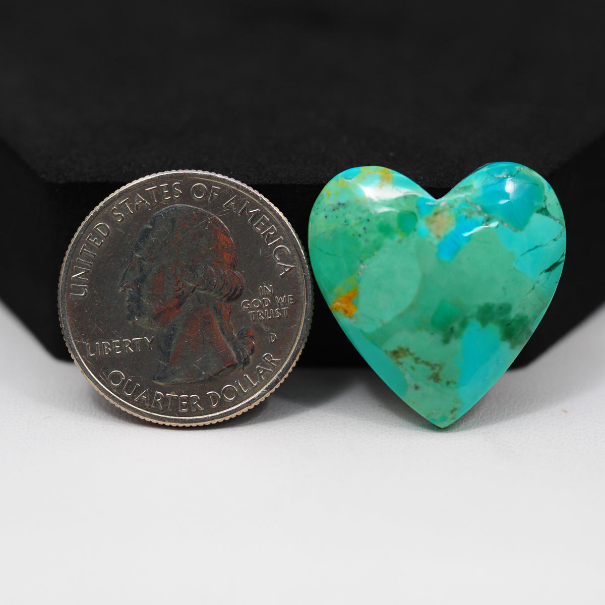 Natural Mohave Turquoise Heart Cabochon 25x24mm 19.5ct - Pedra Gems