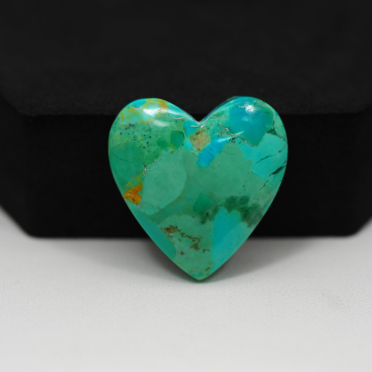 Natural Mohave Turquoise Heart Cabochon 25x24mm 19.5ct - Pedra Gems