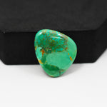 Natural Mohave Turquoise Freeform Cabochon 23x20mm 15ct - Green Rust Matrix - Pedra Gems