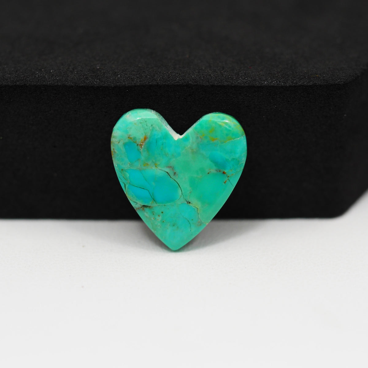 Natural Mohave Turquoise Heart Cabochon 17x17mm 6.5ct - Green - Pedra Gems