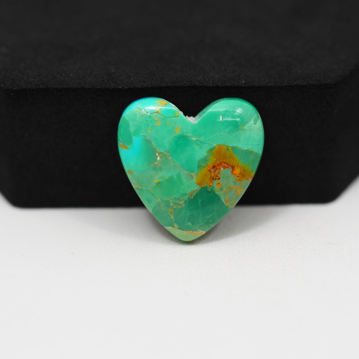 Natural Mohave Turquoise Heart Cabochon 20x20mm 14ct - Green Rust Matrix - Pedra Gems