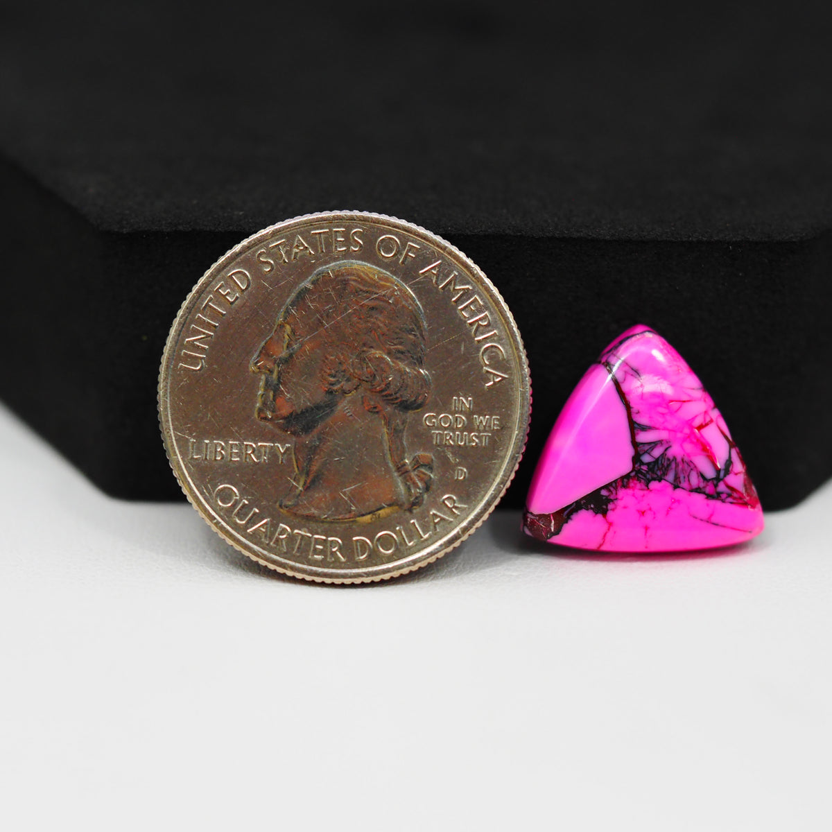 Cherry Blossom Cabochon 16x15mm 6ct - Trillion - Pedra Gems.