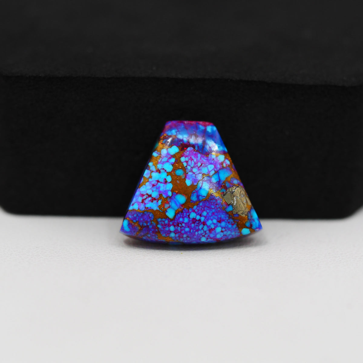 Stabilized Purple Mohave (Mojave) Turquoise Trapezoid Cabochon 16x17x4mm 10.5ct - purple with blue Kingman turquoise nuggets and bronze veining - Pedra Gems.