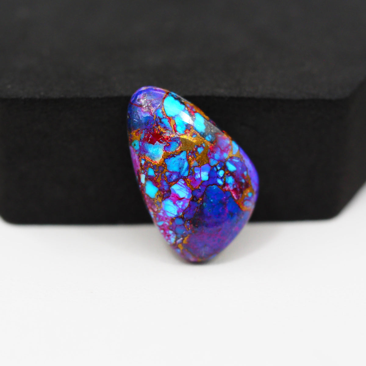 Stabilized Purple Mohave (Mojave) Turquoise Freeform Cabochon 24x15x5mm 15.5ct - purple with blue Kingman turquoise nuggets and bronze veining - Pedra Gems.