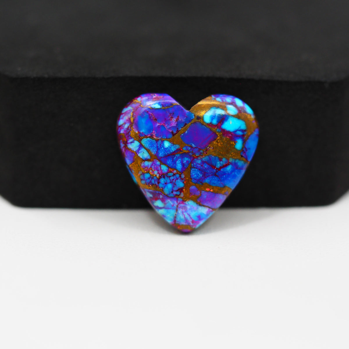 Stabilized Purple Mohave (Mojave) Turquoise Heart Cabochon 19x19x5mm 16ct - purple with blue Kingman turquoise nuggets and bronze veining - Pedra Gems.
