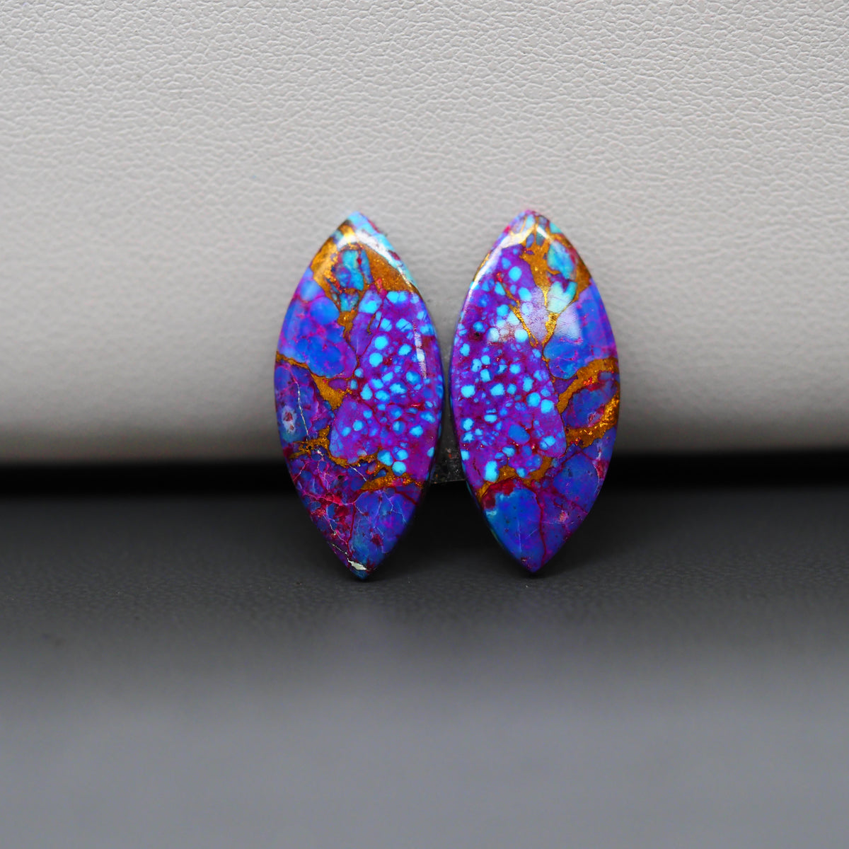 Stabilized Purple Mohave (Mojave) Turquoise marquise cabochon pair 23x10x3mm 20ct - purple with blue Kingman turquoise nuggets - photo 4 - Pedra Gems.