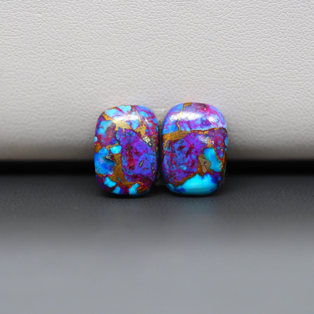 Stabilized Purple Mohave (Mojave) Turquoise cushion cabochon pair 14x10x3mm 10.5ct - purple with blue Kingman turquoise nuggets - photo 4 - Pedra Gems.