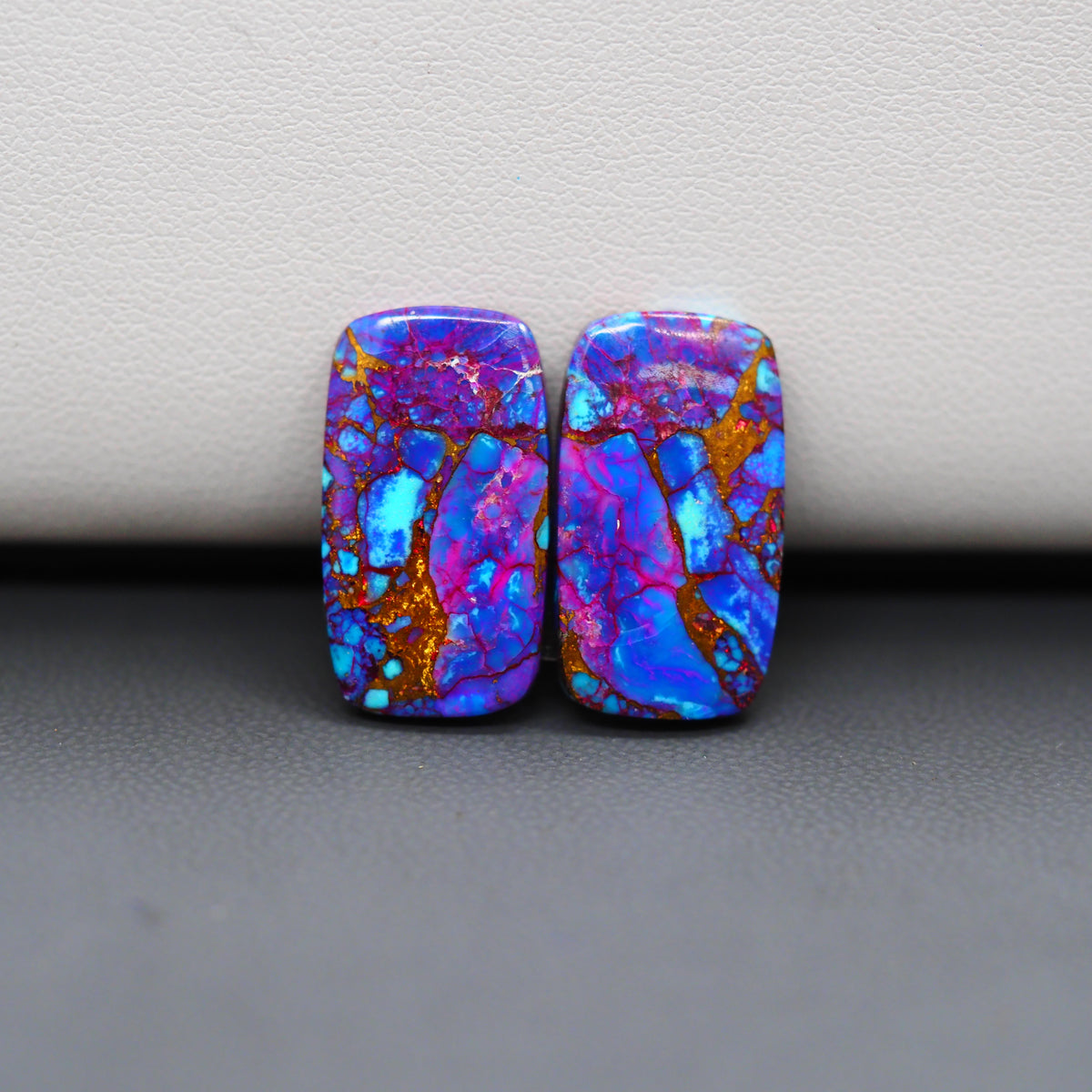 Stabilized Purple Mohave (Mojave) Turquoise rectangle cabochon pair 20x11x3mm 13.5ct - purple with blue Kingman turquoise nuggets - photo 2 - Pedra Gems.